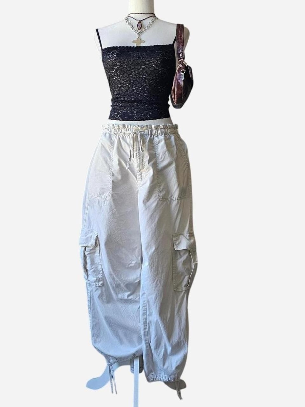 Abercrombie & Fitch White Baggy Cargo Pants - Medium